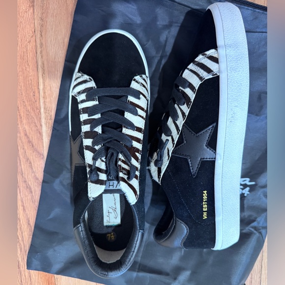 Vintage Havana Shoes - Vintage Havana Black and White Sneakers in 7.5